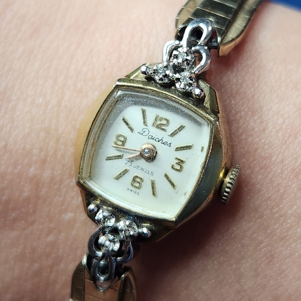 Lennox Daiches Vintage 40s 10K RGP Dainty Gold Watch